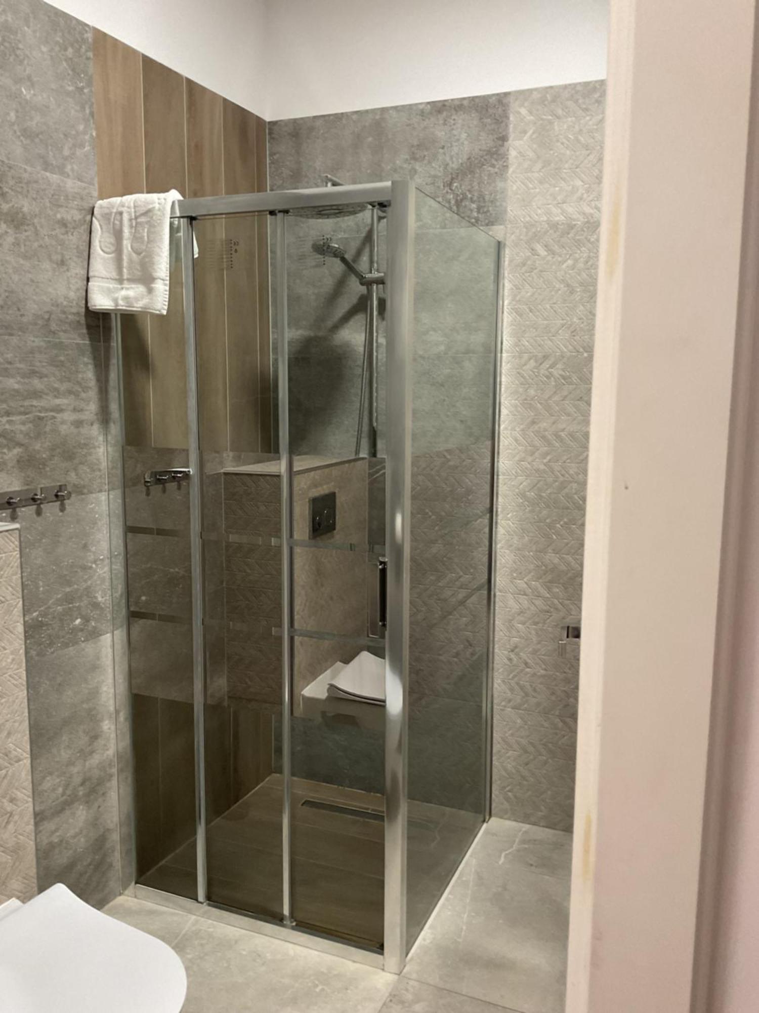 Apartamento Omorika Na Zamkowej Cracovia Exterior foto