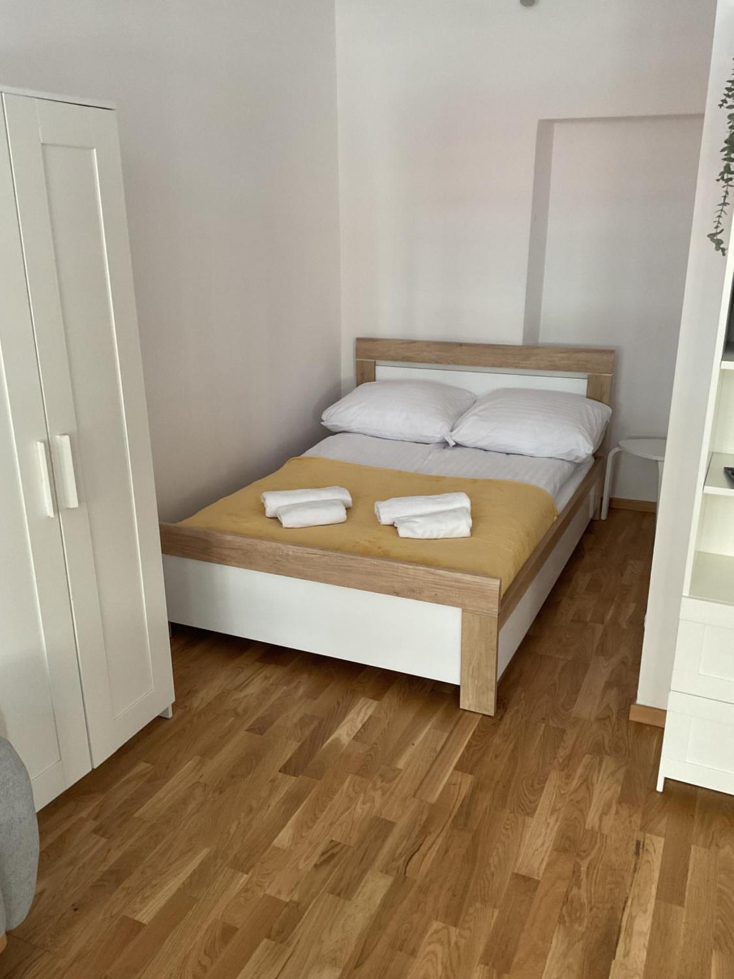 Apartamento Omorika Na Zamkowej Cracovia Exterior foto