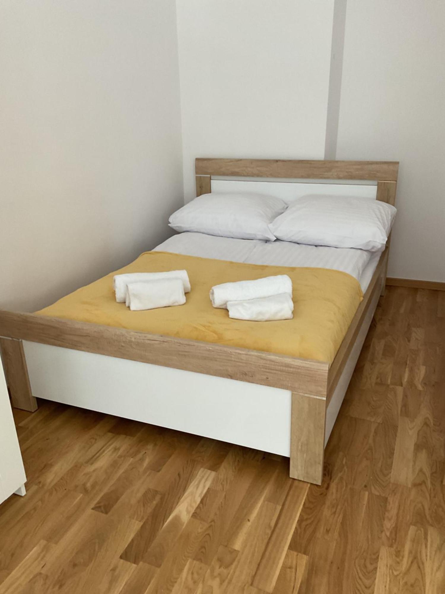 Apartamento Omorika Na Zamkowej Cracovia Exterior foto